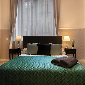 clicktheflat-sienna-street-apart-rooms.warsawhotelspoland.com/